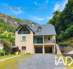 Photo 1 - Maison à LUZ-SAINT-SAUVEUR