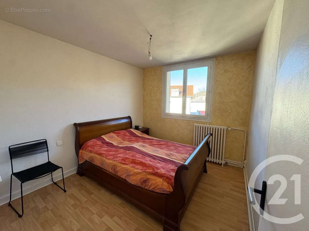 Appartement 65 m² à Aurillac  - photo 6