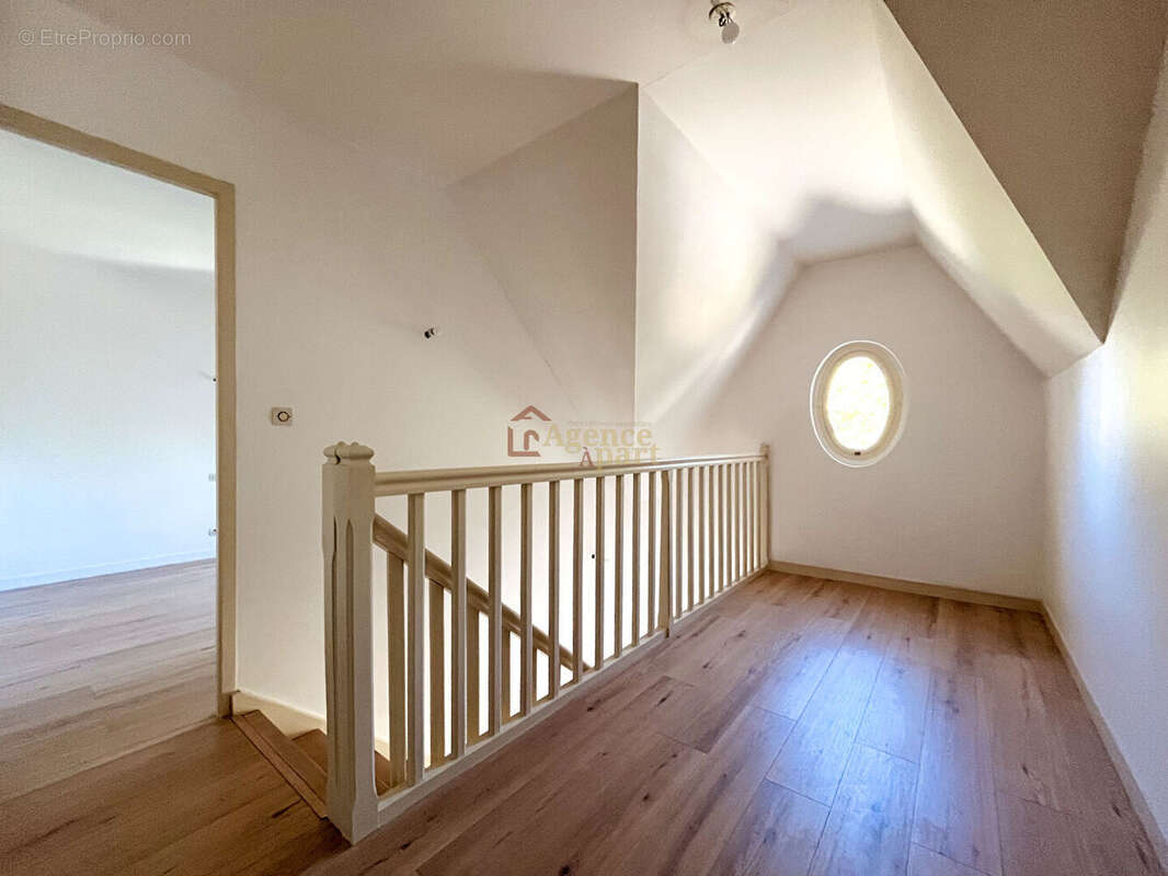 Maison à MOULT