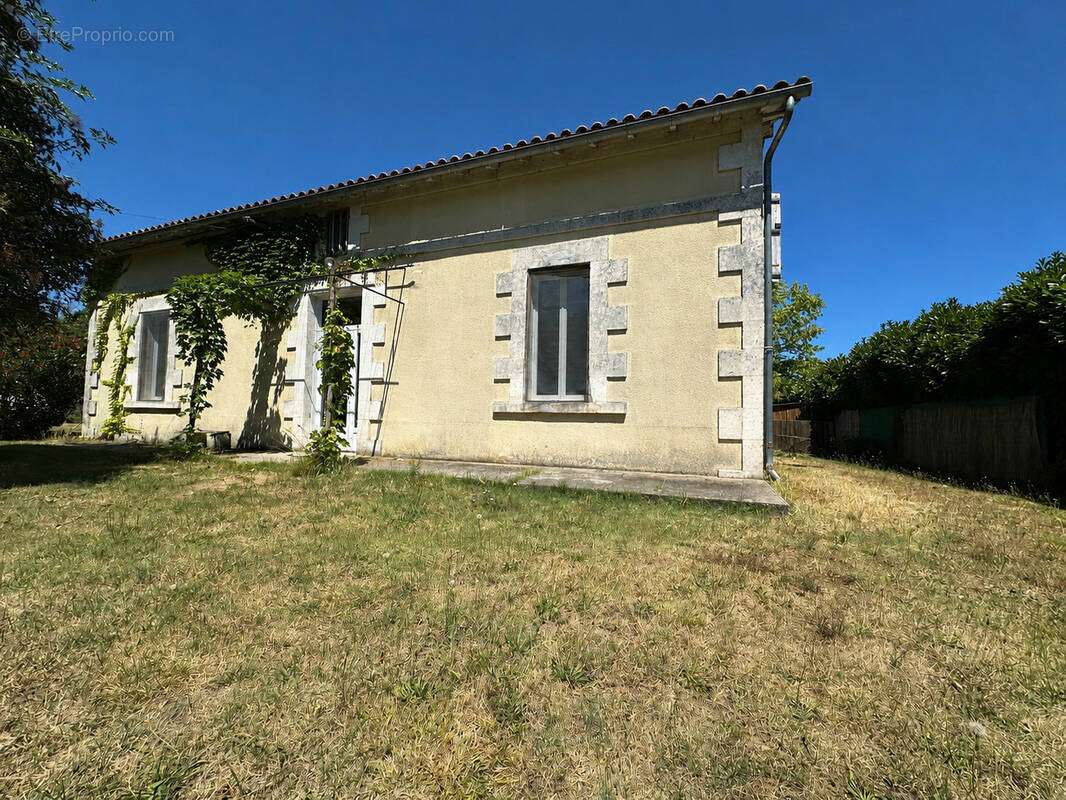 Maison 3 chambres, quartier calme, proche commerces - photo 1