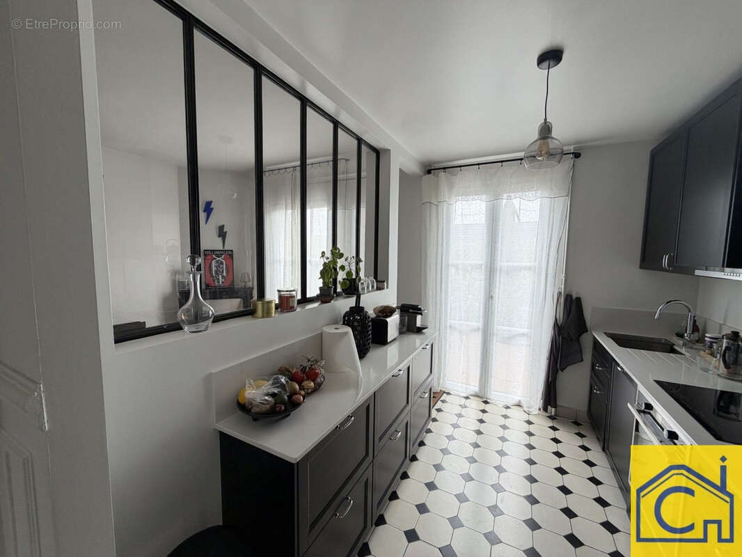 Maison 114 m² à Cormeilles-En-Parisis  - photo 4