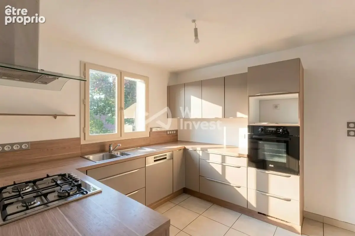 Maison 128 m² à Villefontaine  - photo 2
