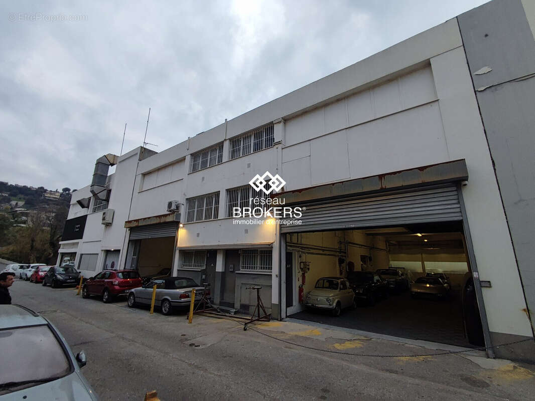 Commerce à SAINT-LAURENT-DU-VAR