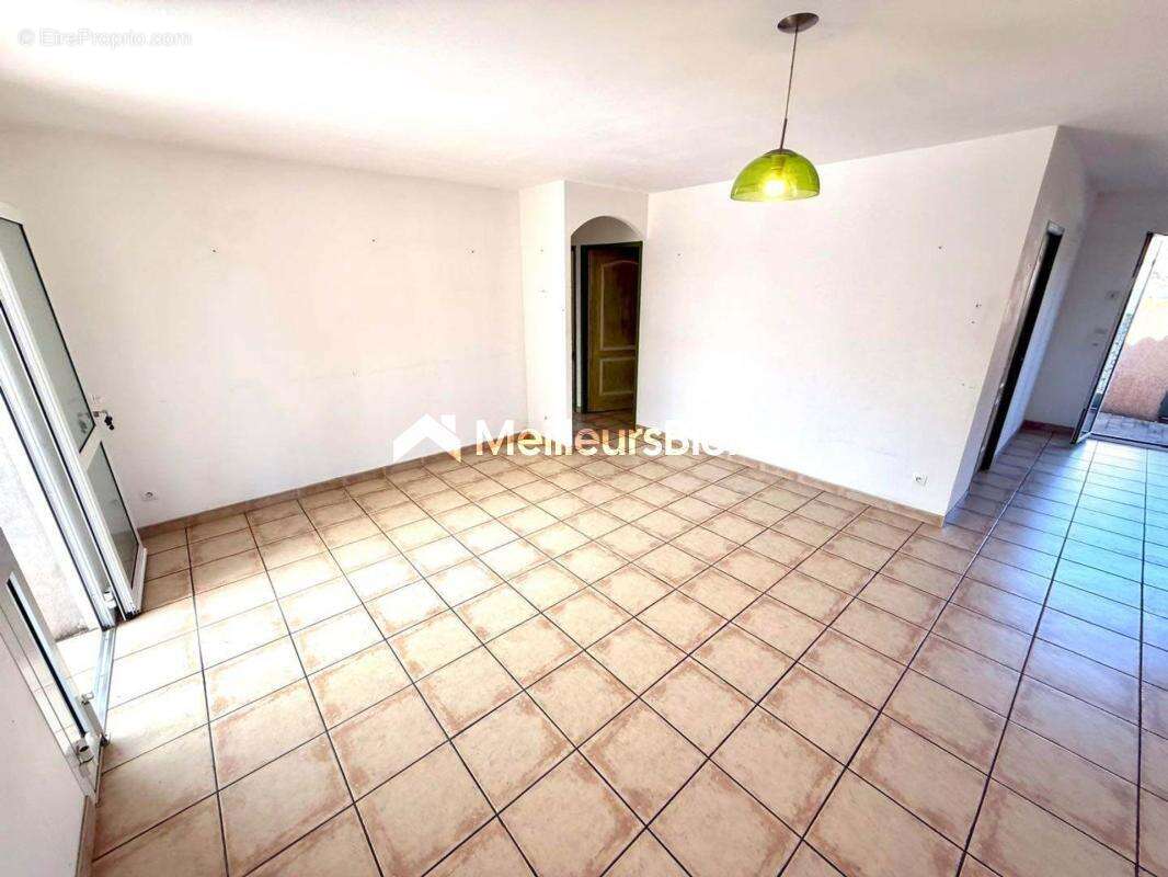 Maison à ESPIRA-DE-L'AGLY