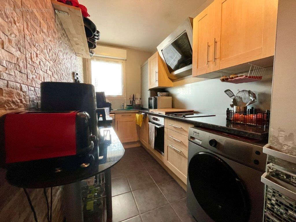 Appartement à SARTROUVILLE