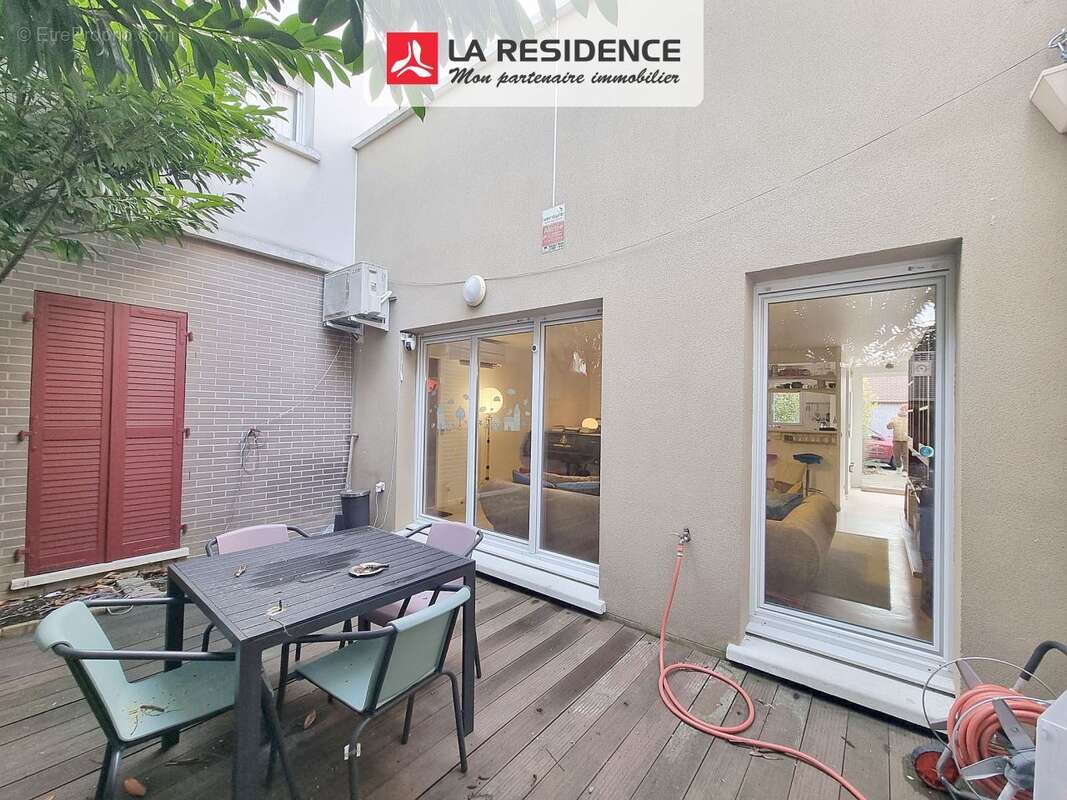 Appartement à STAINS