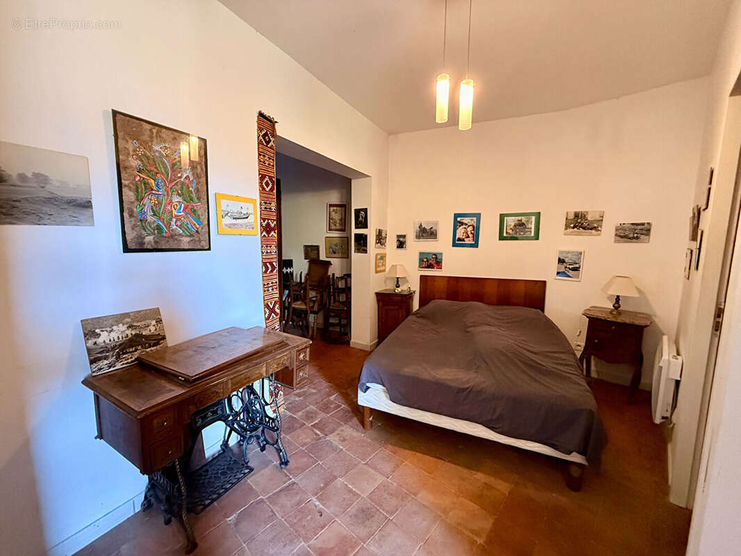 Maison de village R+3 T5 avec petite maisonnette de 19m2 à rénover - photo 15