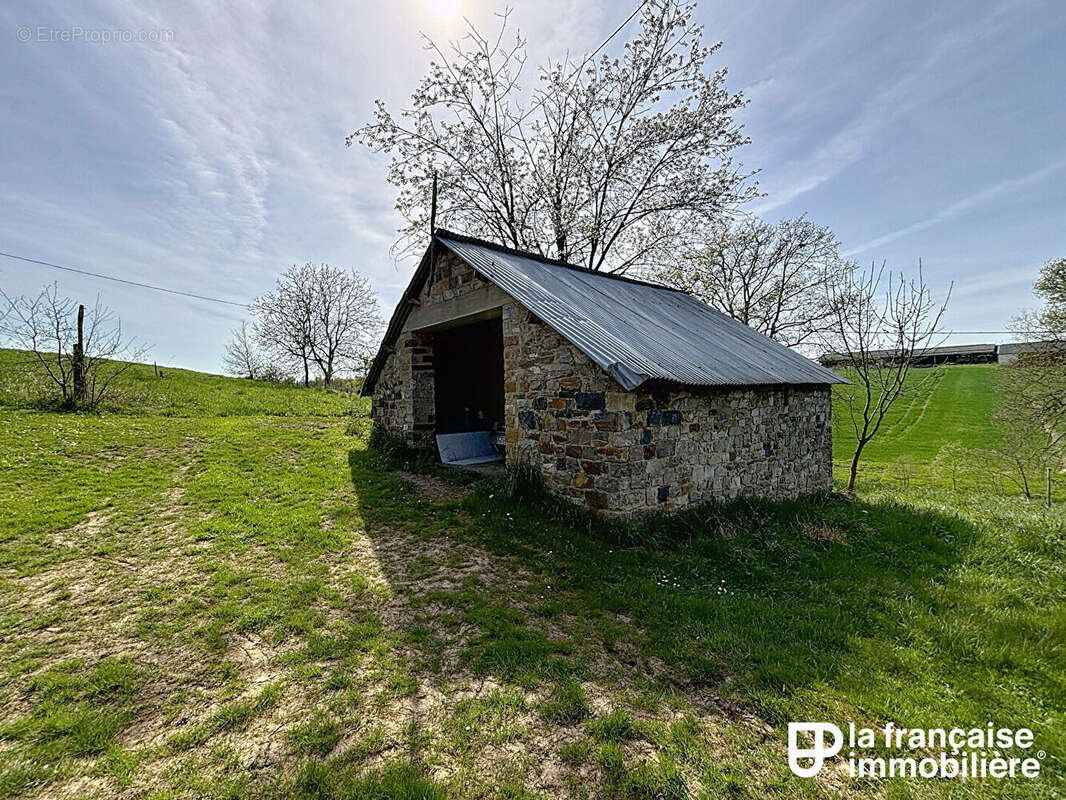 Maison à LA BOUEXIERE