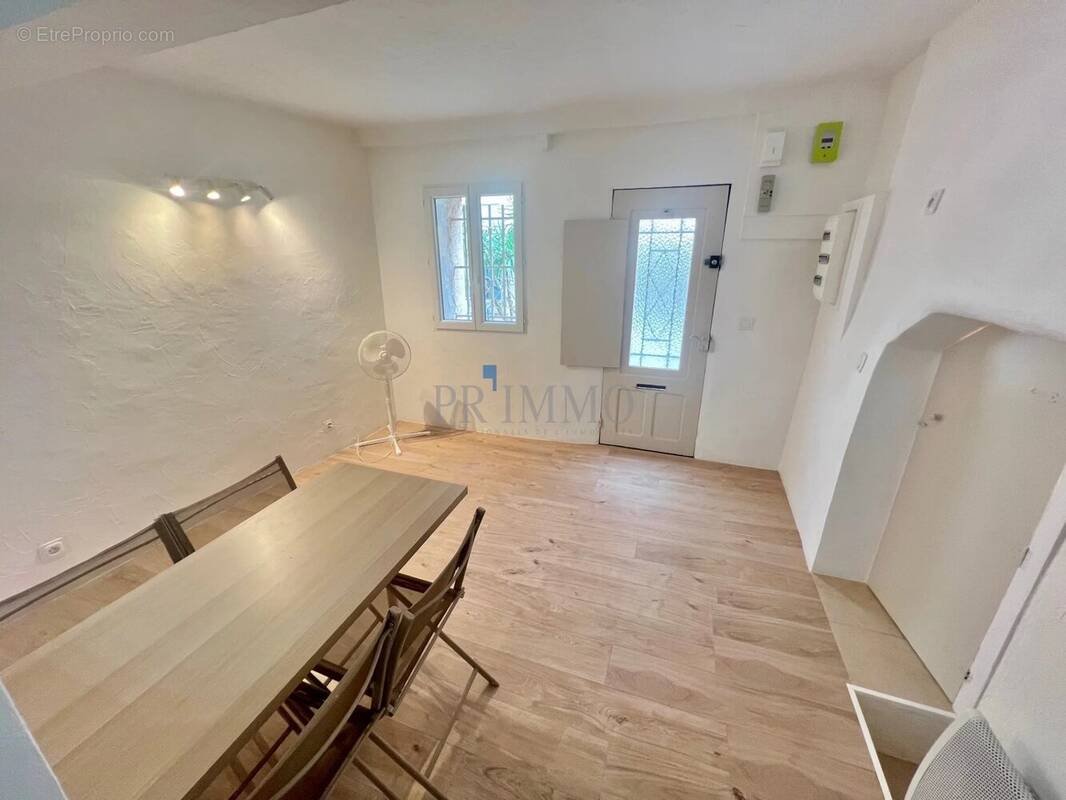 Appartement à FREJUS