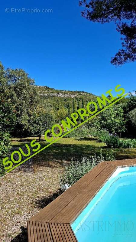 Maison à SAINT-MATHIEU-DE-TREVIERS