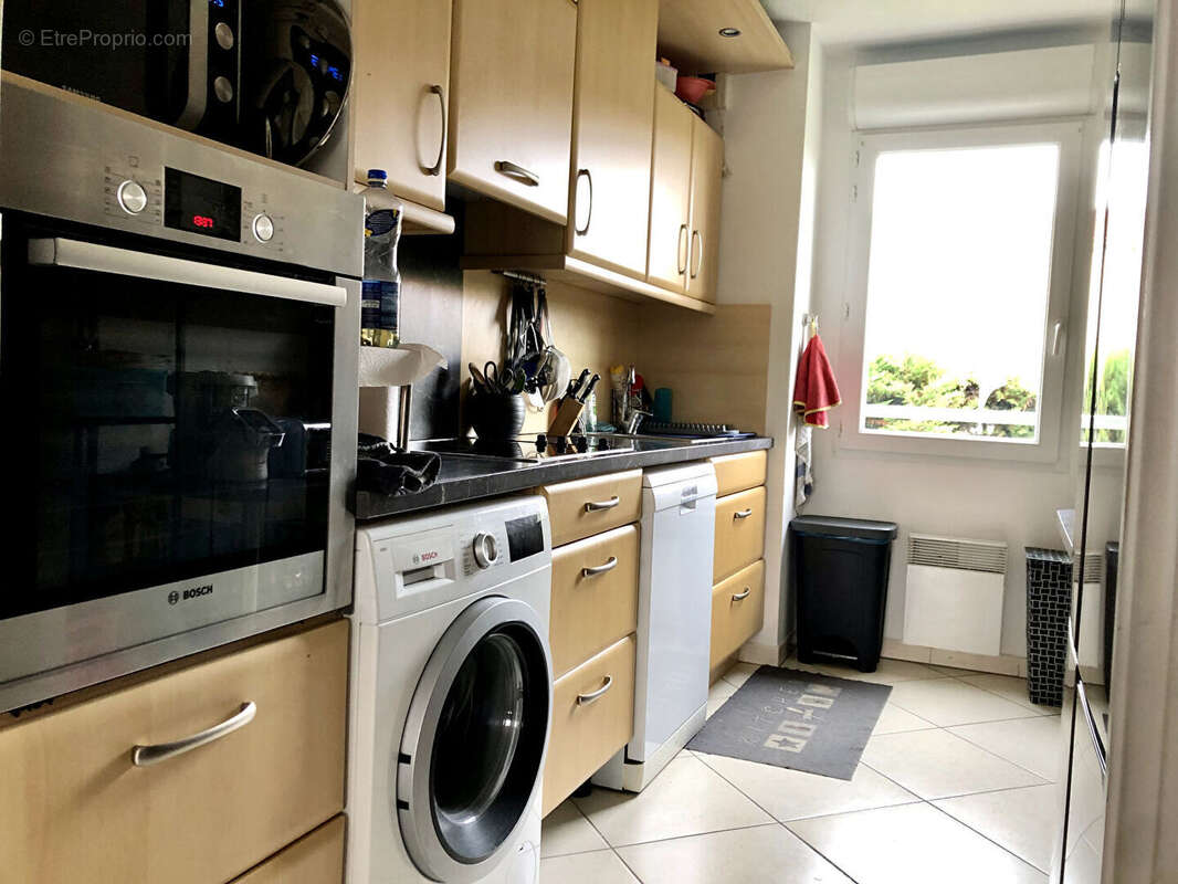 Appartement à SAINT-LAURENT-DU-VAR