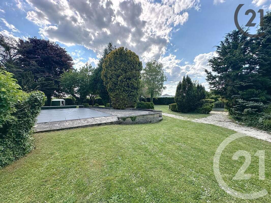 Maison à ROSIERES-PRES-TROYES