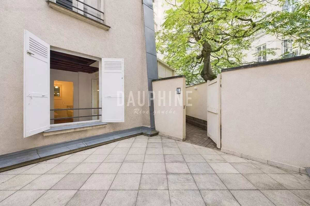 Appartement à PARIS-6E