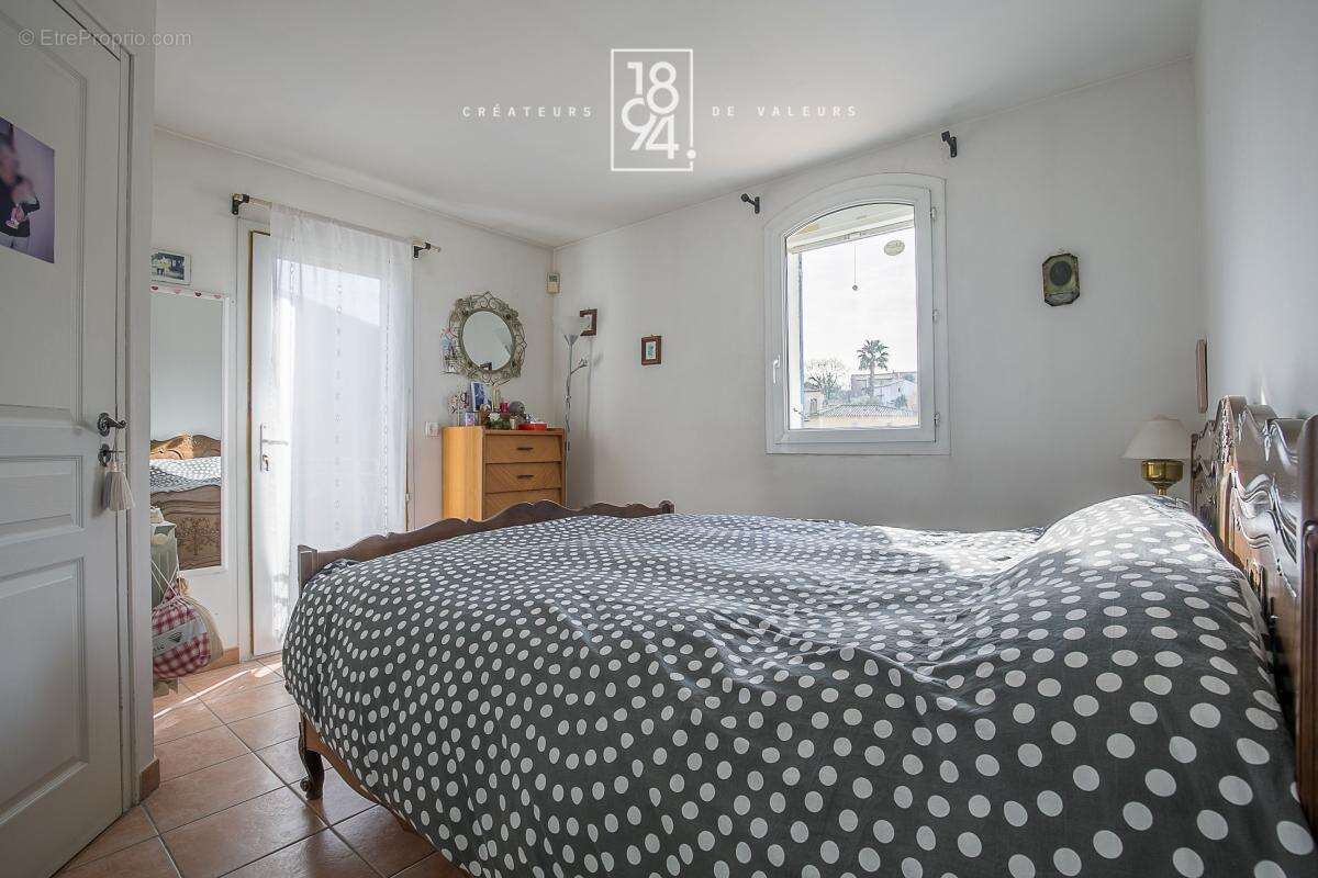 Appartement à MARSEILLE-11E