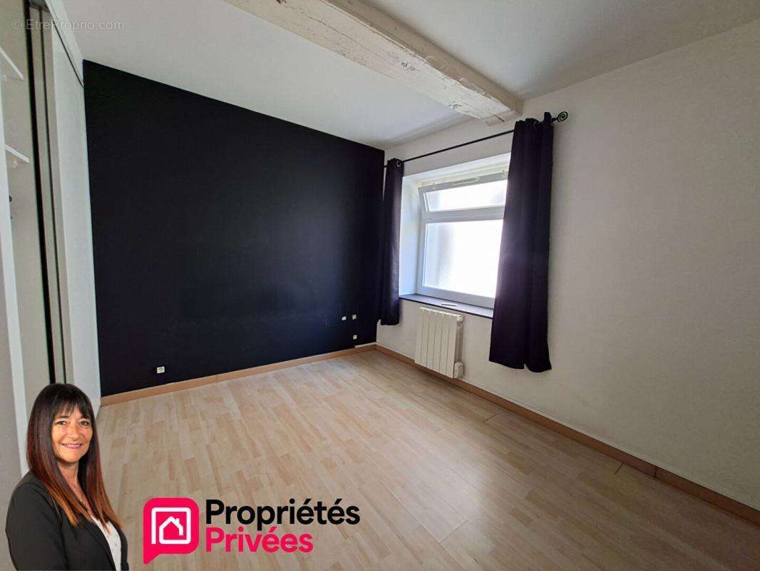 Appartement à LE COTEAU