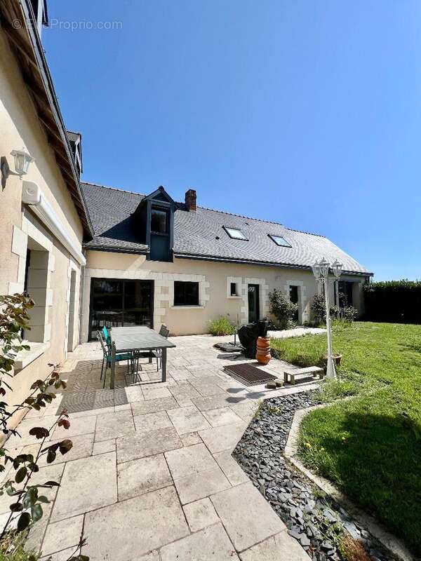   - Maison à ECOUFLANT