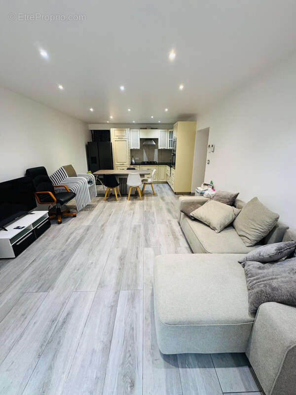 Livet-et-Gavet magnifique maison de village T4 140 m2 état neuf - photo 2