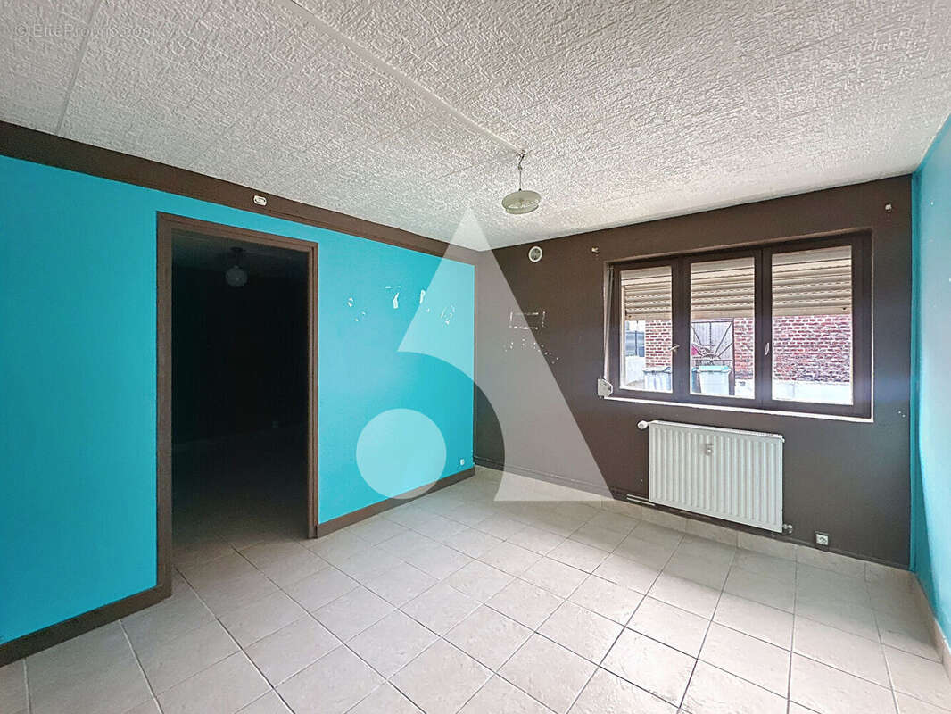 Appartement à CRESPIN