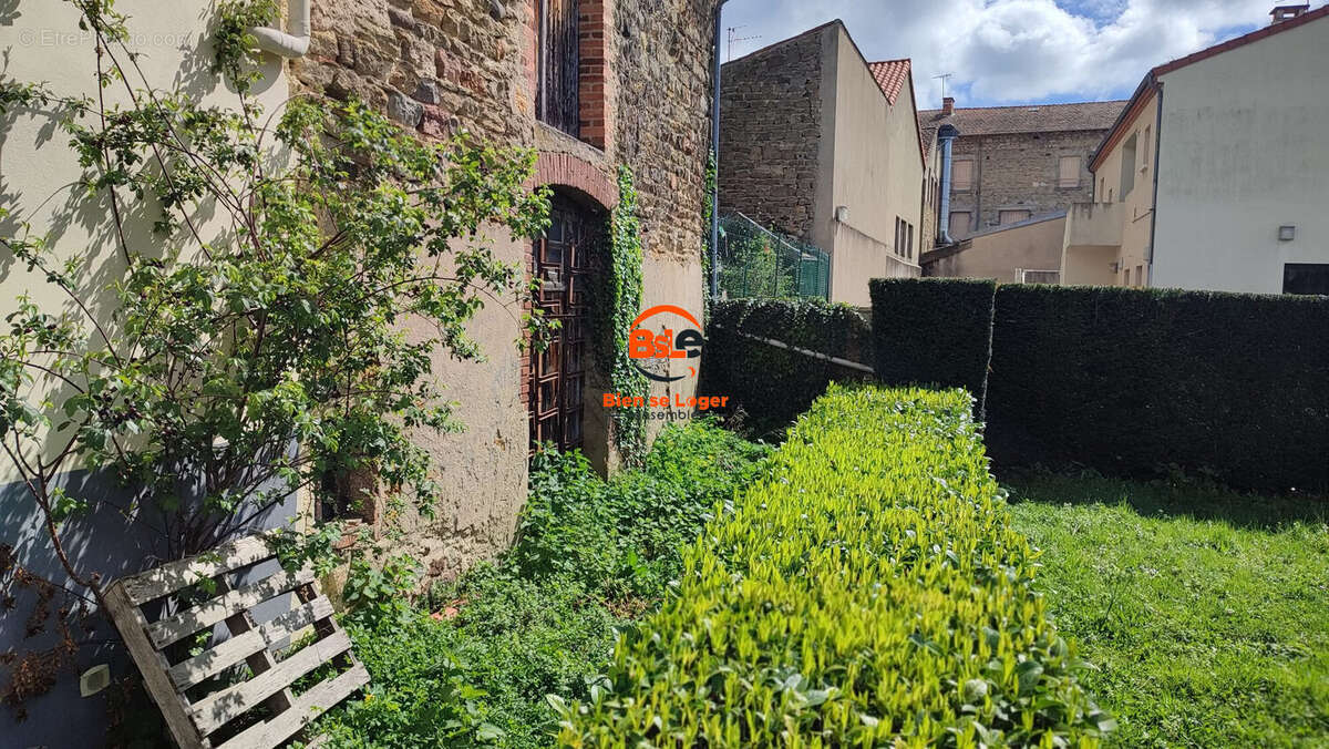 Grange à vendre BILLOM - Agence Immobilière BSLE IMMO BILLOM - Maison à BILLOM