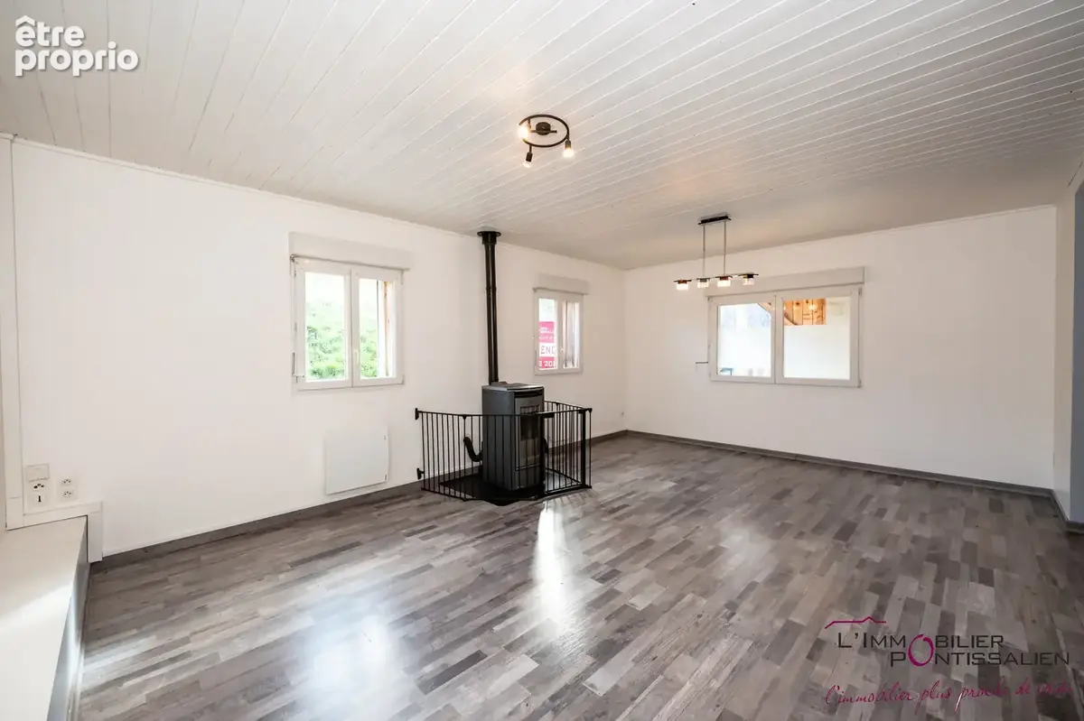 Appartement à LABERGEMENT-SAINTE-MARIE