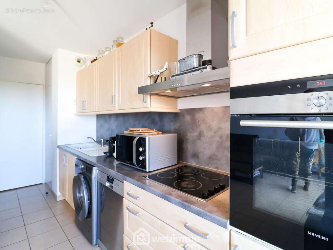 Appartement à MARSEILLE-9E