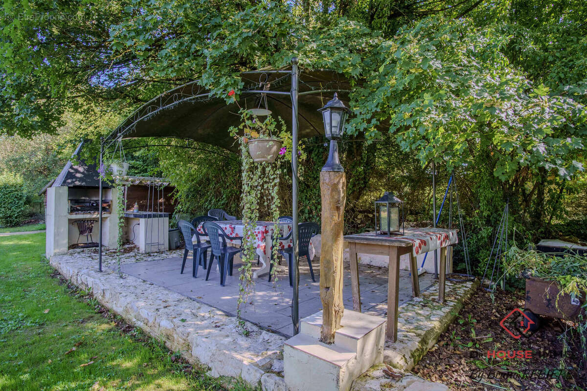 Maison à VAUNAC