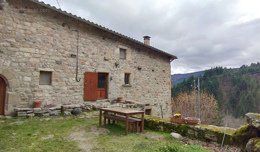 Maison à LE CHEYLARD