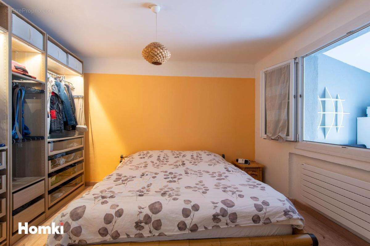 Maison à SAINT-VICTORET