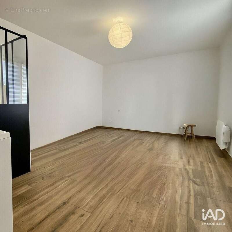 Photo 4 - Commerce à MALLELOY