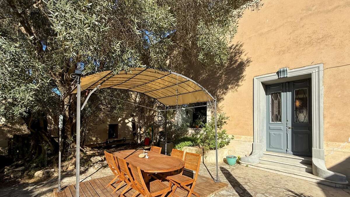 Appartement à LOUPIAN
