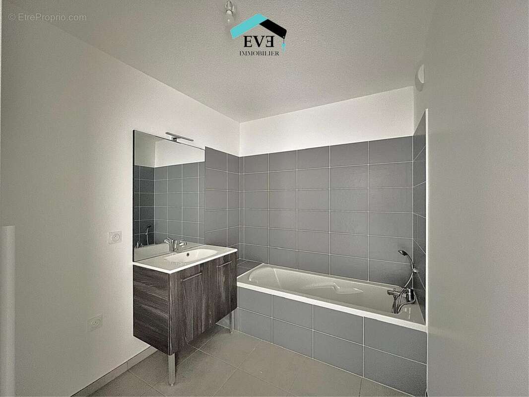 Appartement à PONT-DE-CHERUY