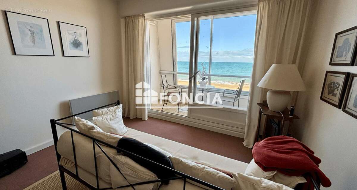 Appartement à COURSEULLES-SUR-MER