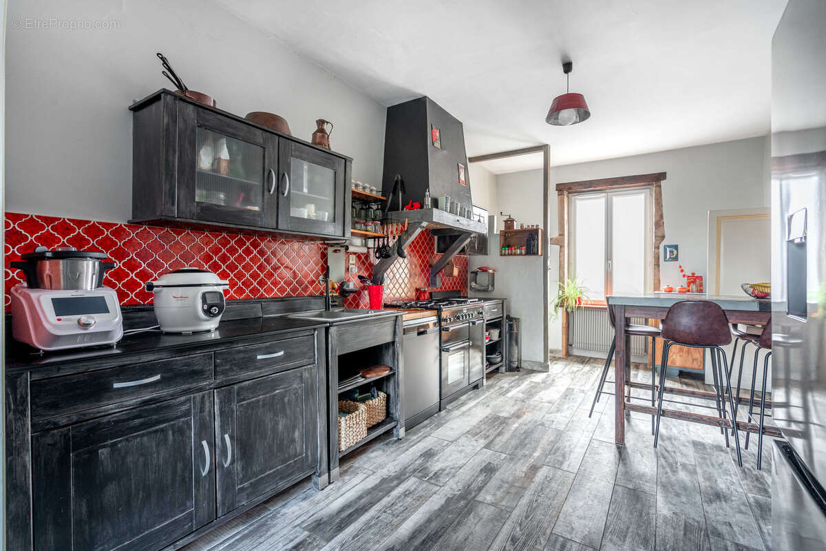 Maison à SAINT-GEORGES-DE-RENEINS