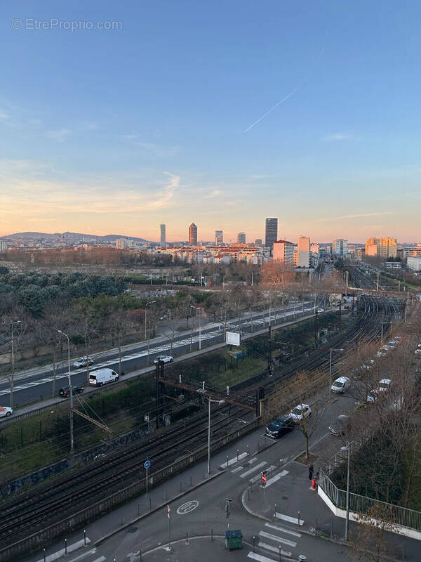 Appartement à LYON-8E