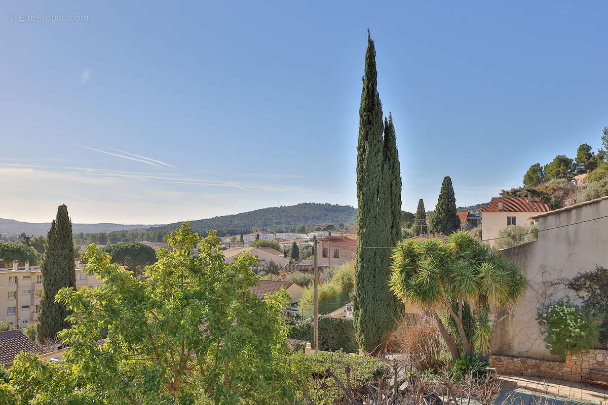 Maison à LA FARLEDE