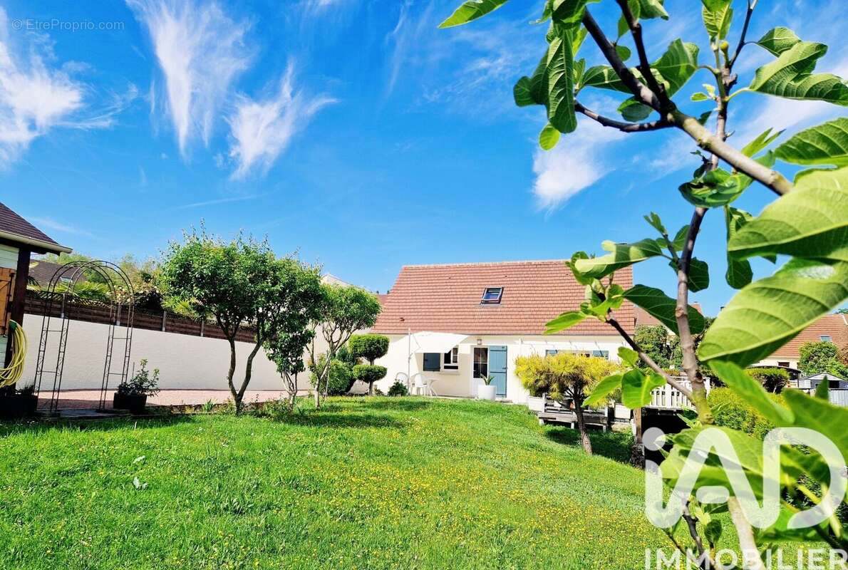 Photo 2 - Maison à LE THILLAY