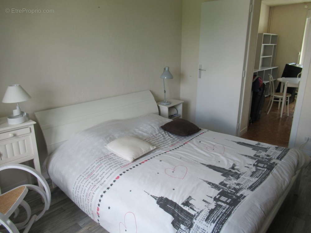 Appartement 108m² à rafraîchir - photo 3