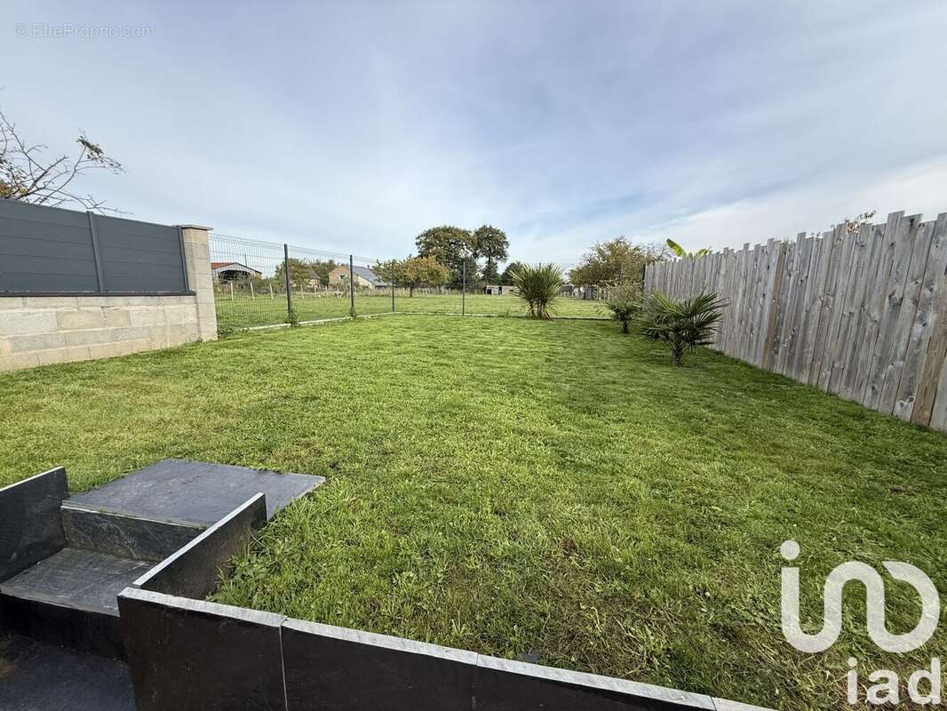 Photo 2 - Maison à MONTREUIL-SUR-ILLE