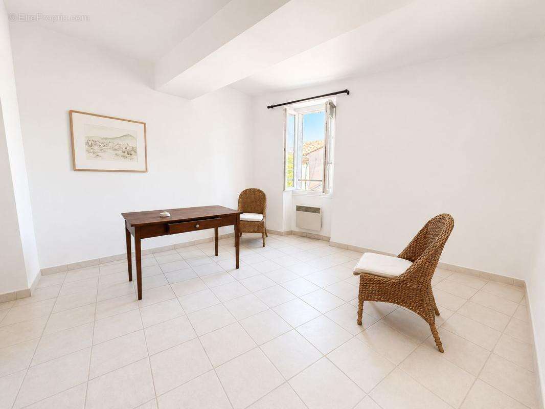 Appartement à FAYENCE