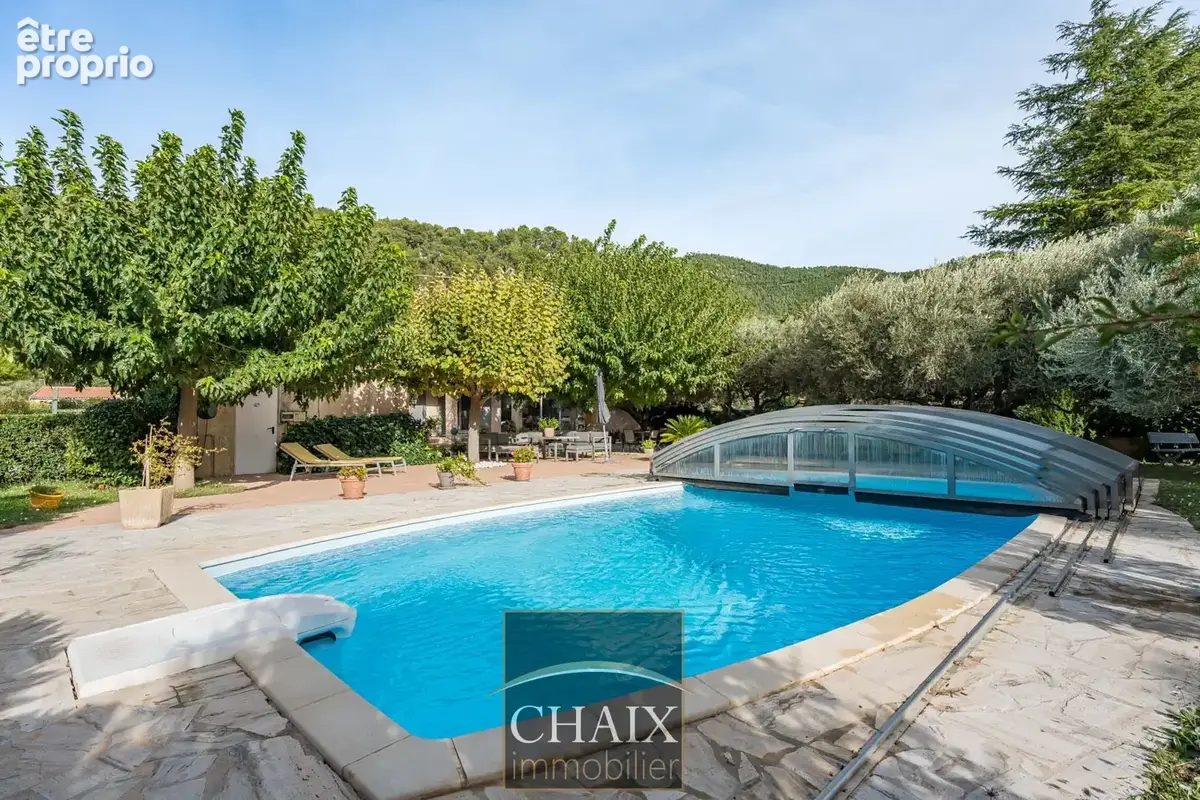 Maison de 186 m2 avec t2 indépendant, piscine et terrain de 1 750 m2 - photo 3