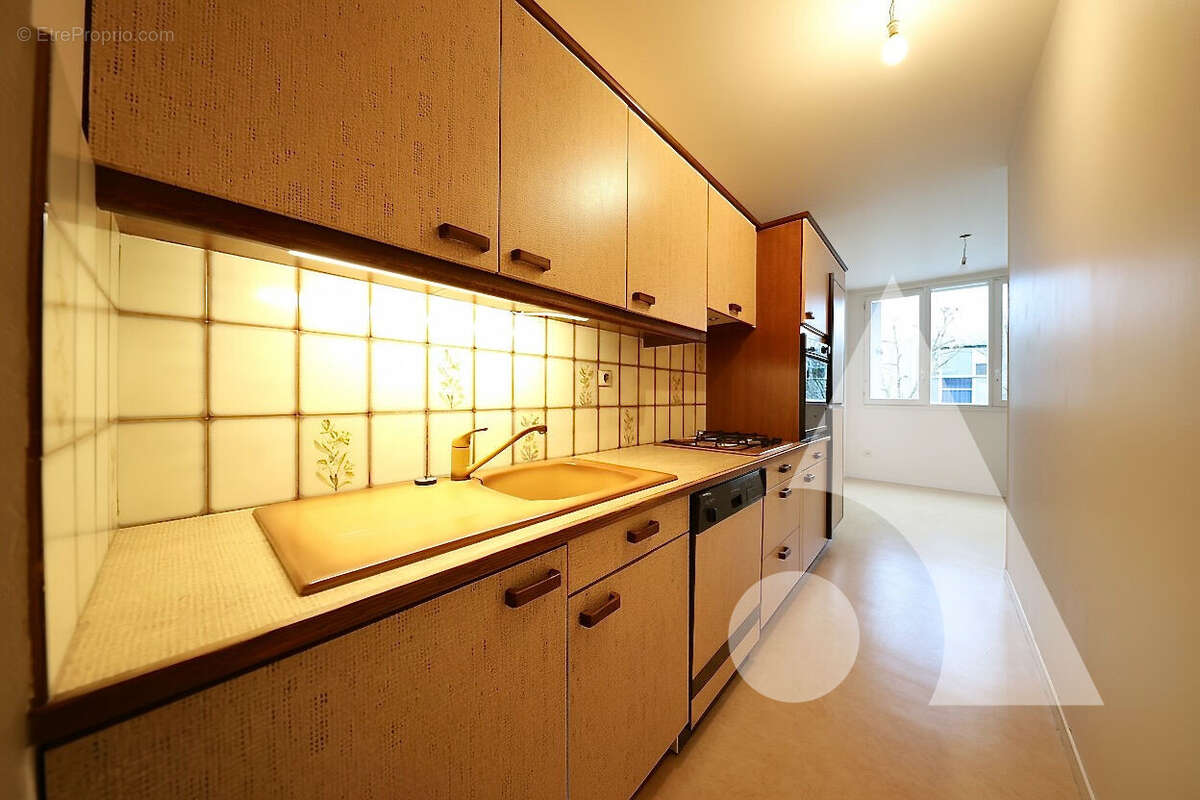 Appartement à CORBEIL-ESSONNES