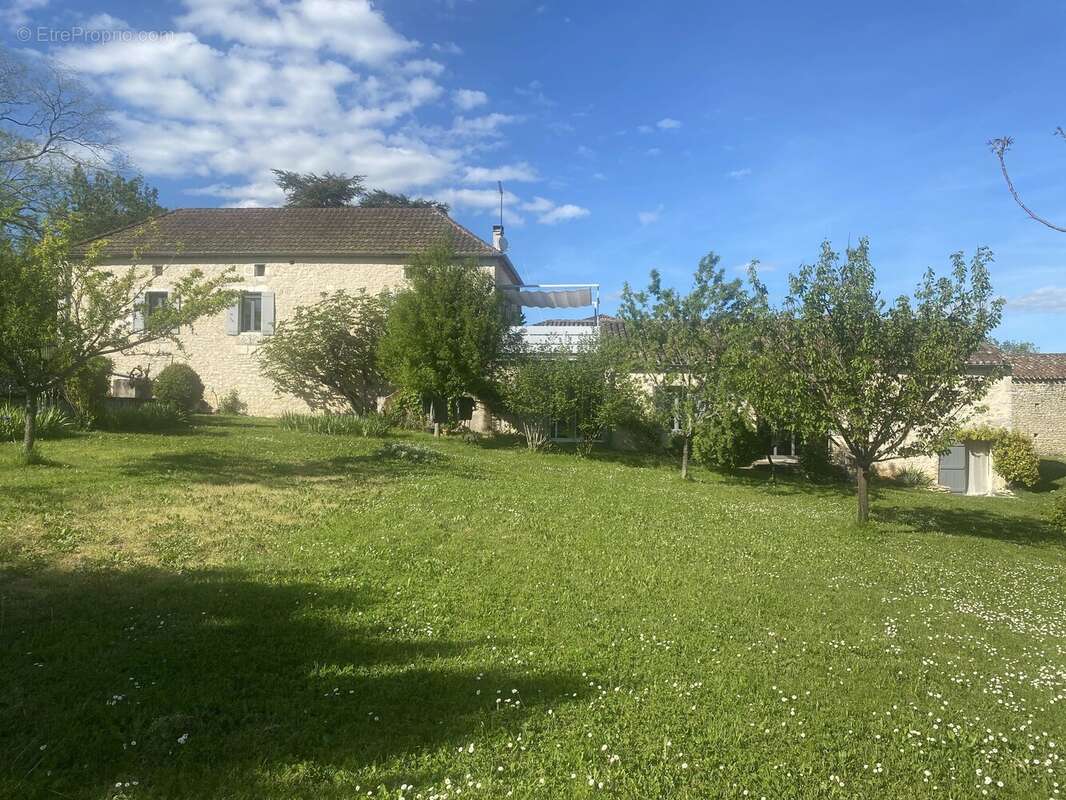 Maison à SERIGNAC