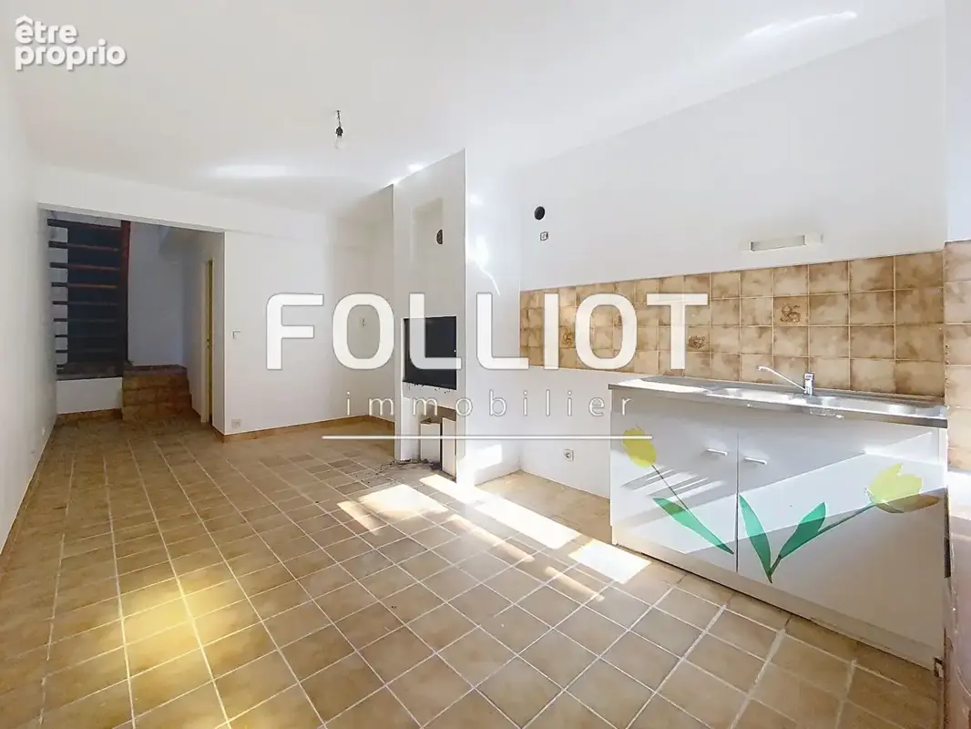 A VENDRE Maison 5 pièces 107 m² - photo 1