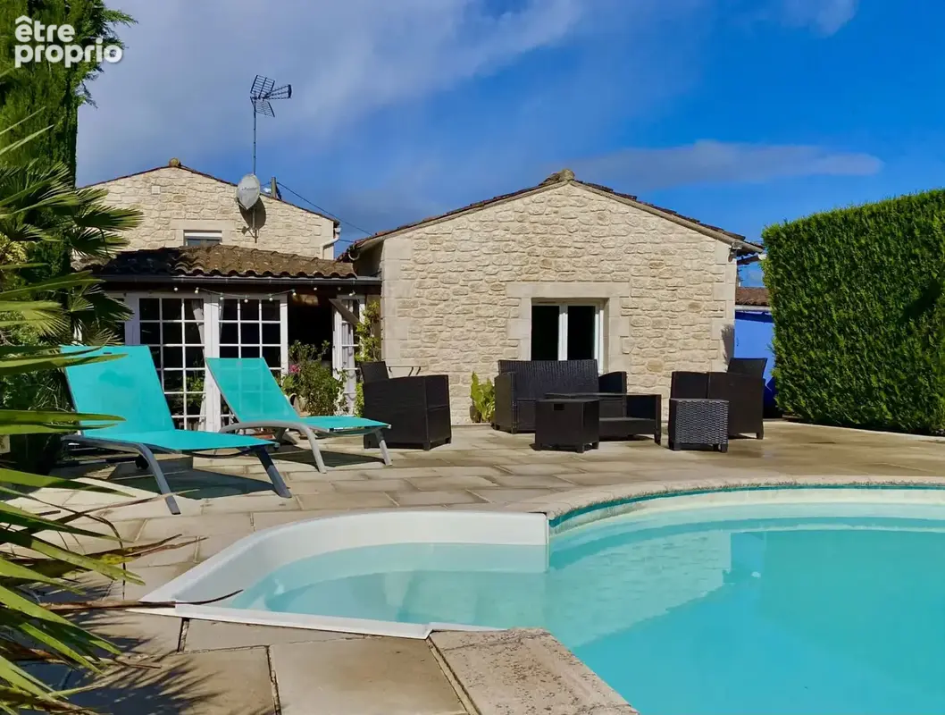 Maison 7 pièces 220 m² à vendre à Saint-Agnant (17620) - photo 3