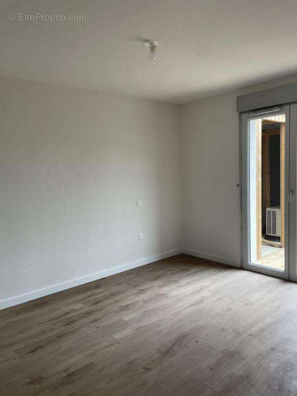Appartement à MOLIETS-ET-MAA