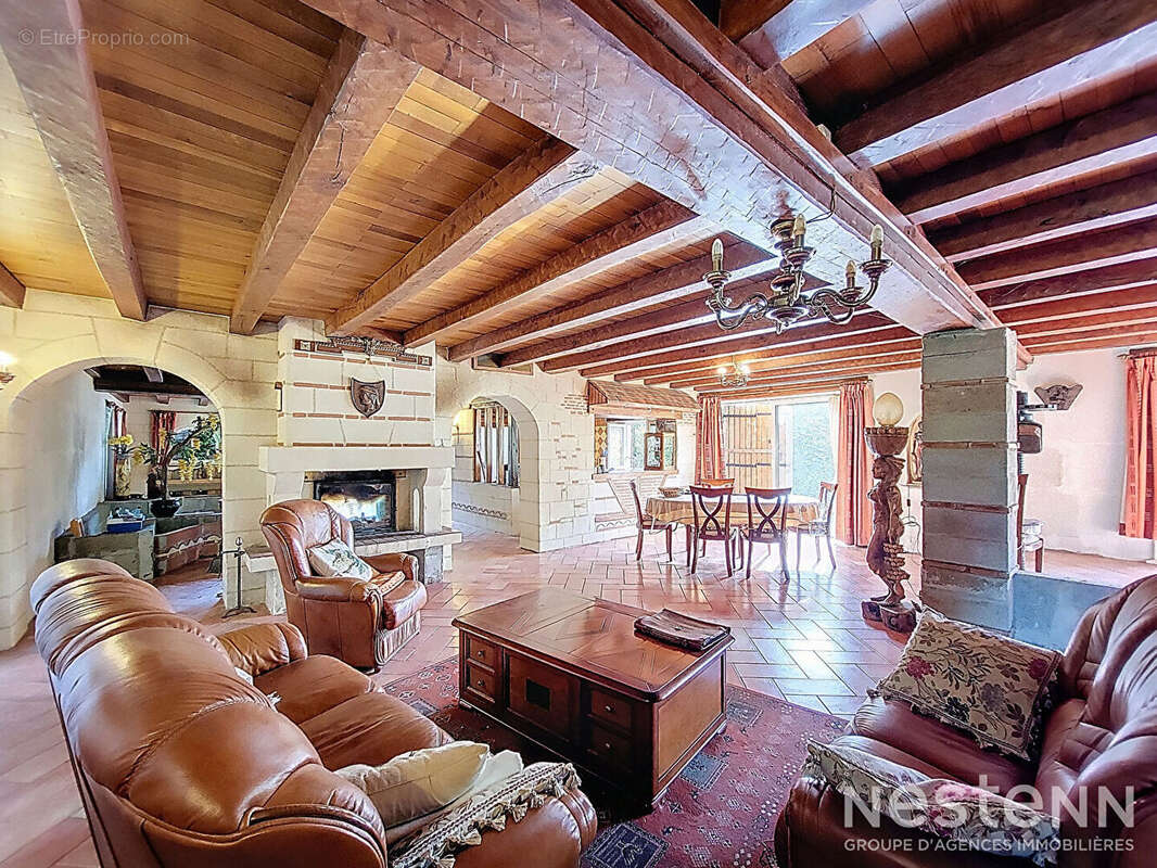Maison à MEZIN