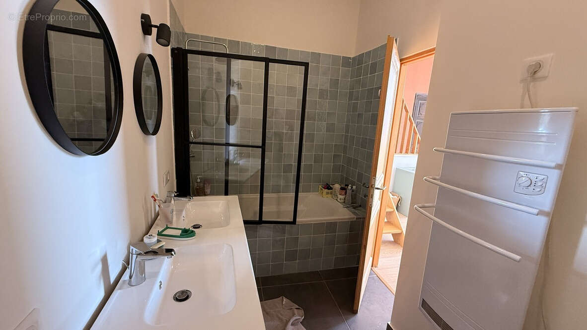 Magnifique à vendre T3 dans Maison de village terrasse, vue mer, garage - photo 20