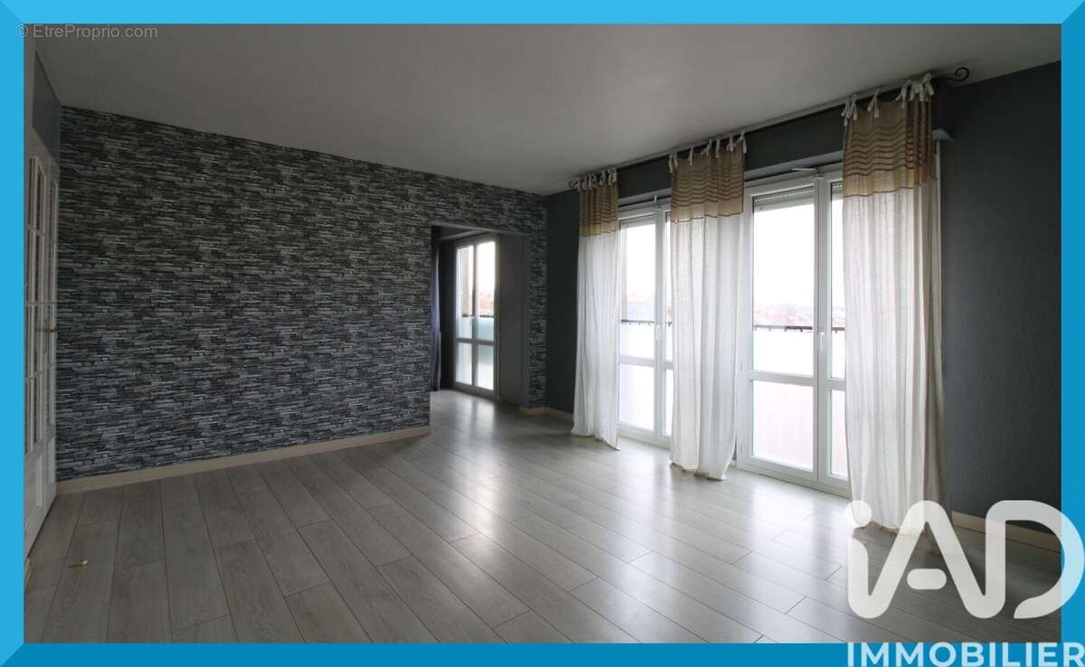 Photo 9 - Appartement à BRIVE-LA-GAILLARDE