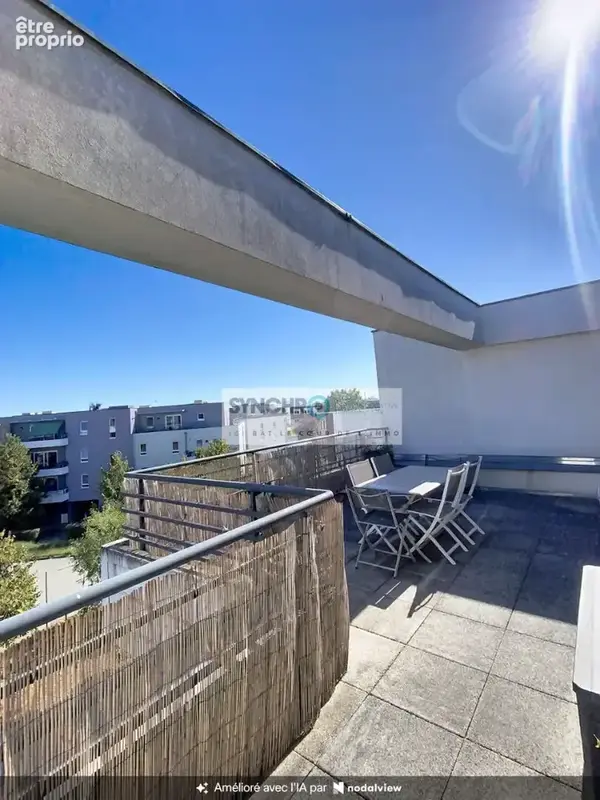 F2 en attique avec terrasse et garage - photo 3