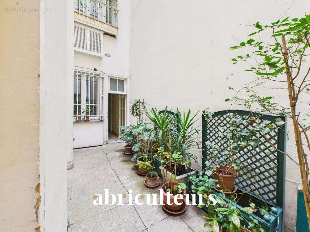 Appartement à PARIS-6E